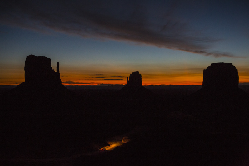 THE 6 A.M CAR MONUMENT VALLEY